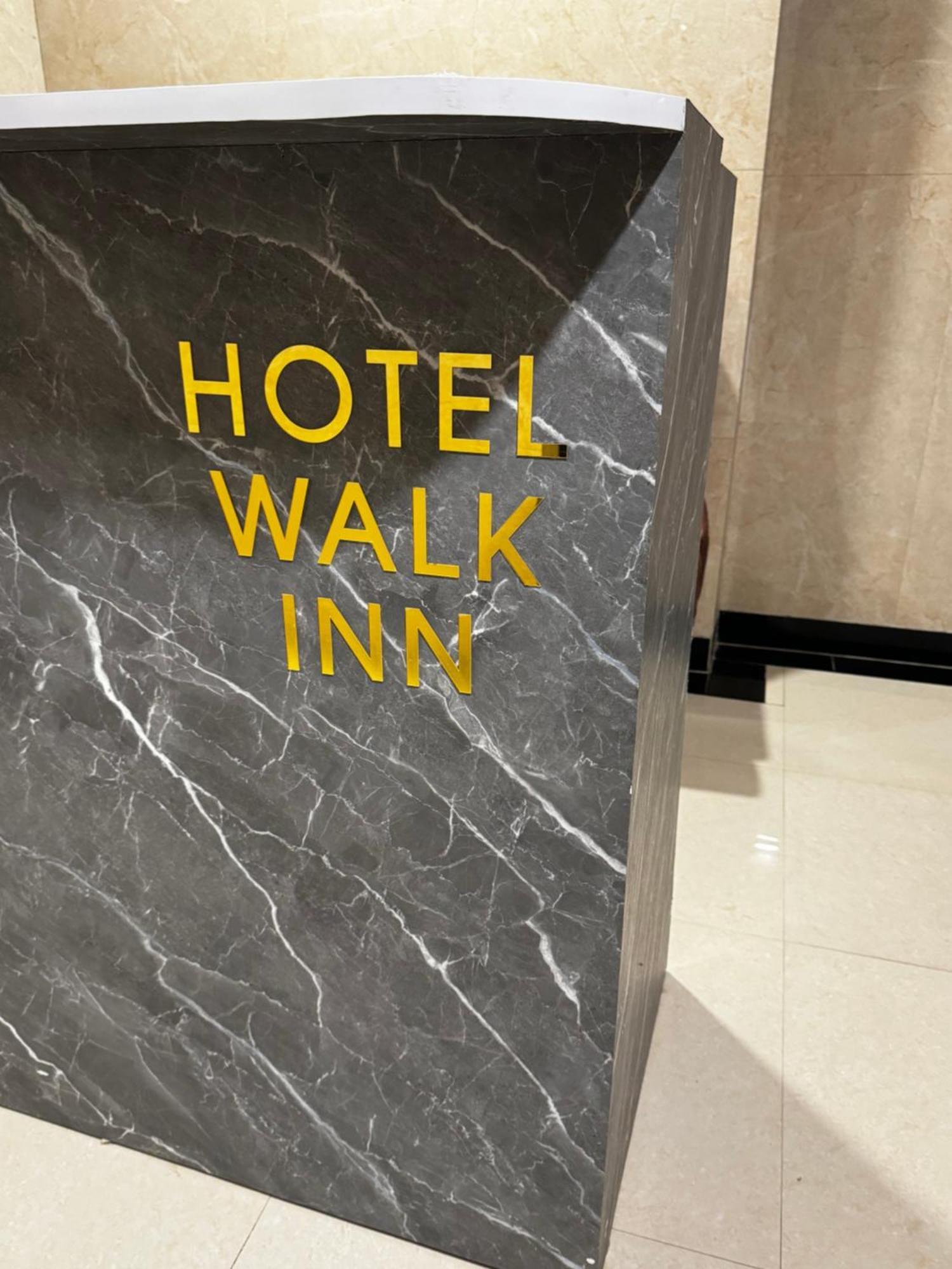 Hotel Walk Inn Faridabad Bagian luar foto